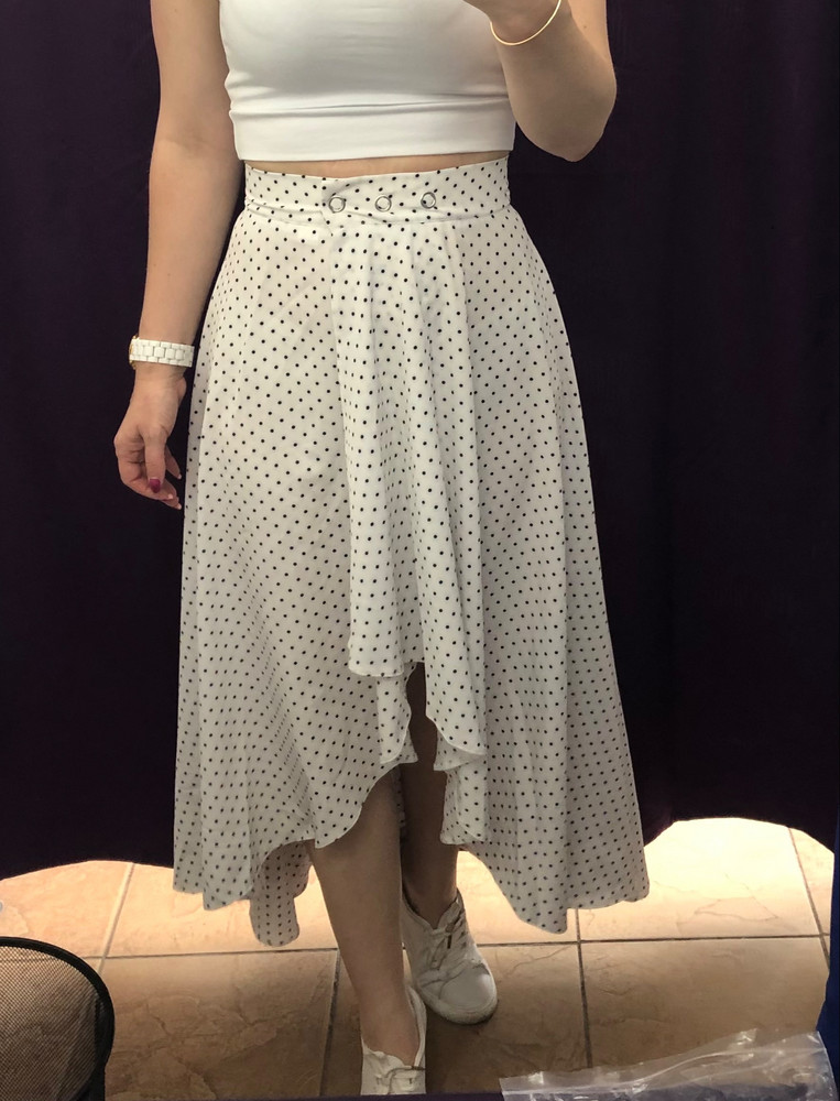 Легкая , просвечивает