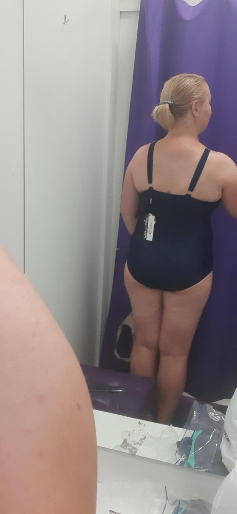 Купальник - огонь!!! Скрывает все складочки и животик. Грудь выигрышно смотрится. Жаль нет таких меньшего размера, но ушью этот до 46-48. Уж больно понравился. Хотела в бассейн, но и на море будет прилично! Возьму еще один поярче обязательно!