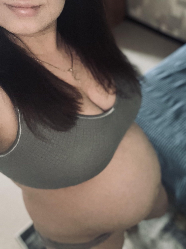 Самый достойный из всех бюстгальтеров для кормления, держит форму груди, при этом абсолютно ничего не сдавливая. Удобный в носке и что не маловажно, эстетически выглядит красиво. Заказываю уже второй. В розовом цвете вообще супер, очень красивый цвет. Для большой тяжелой груди рекомендую. 