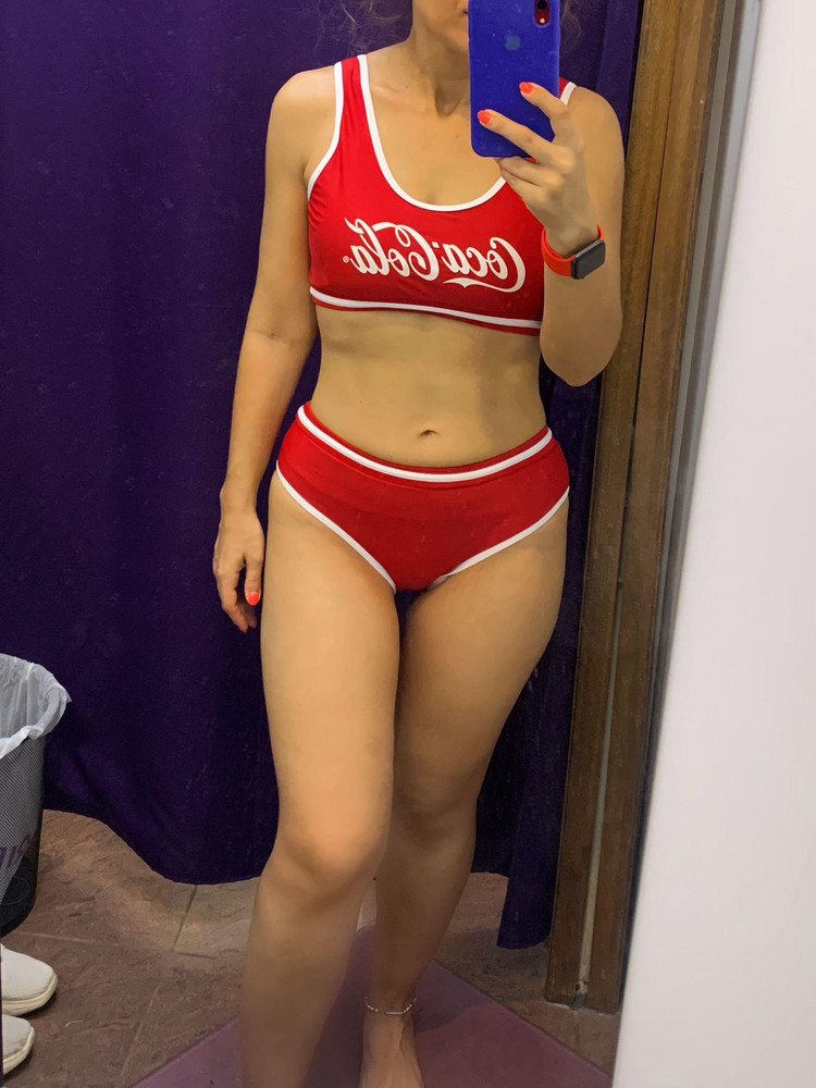 Качество идеальное! По отзывам на свой 44-46 заказала 48-50 сел хорошо, не жмёт. Но не взяла, так как влюбилась в другой 