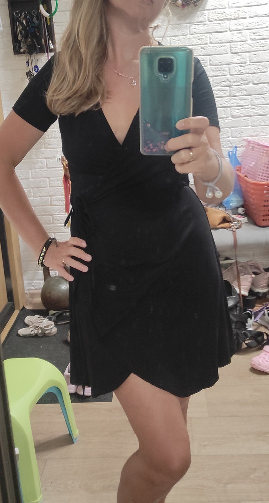 Описание верно. Размерная сетка совпадает. На не высоких.