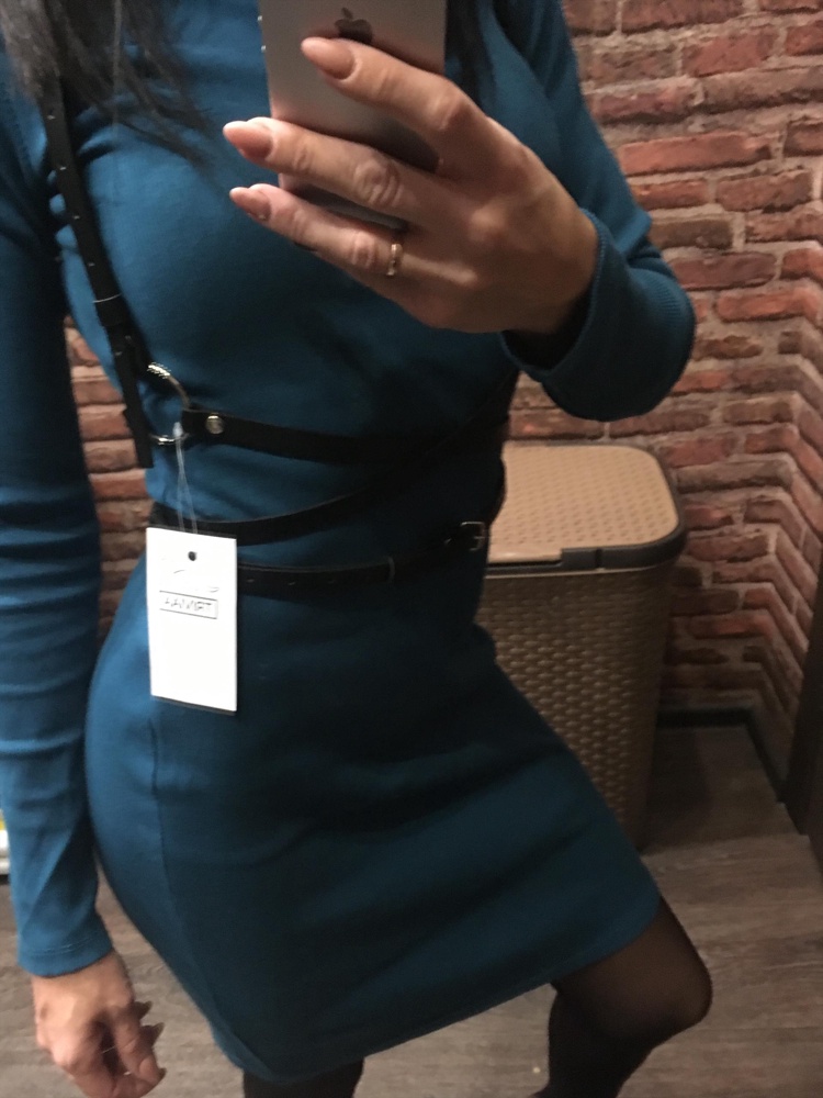 Универсальная вещь !) Преобразит платье на раз ) спасибо, мне понравилась ! 