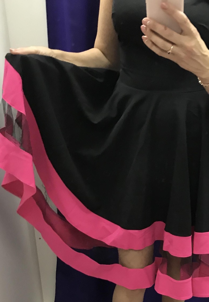 Красивое романтичное платье , на очень молоденьких девочек 