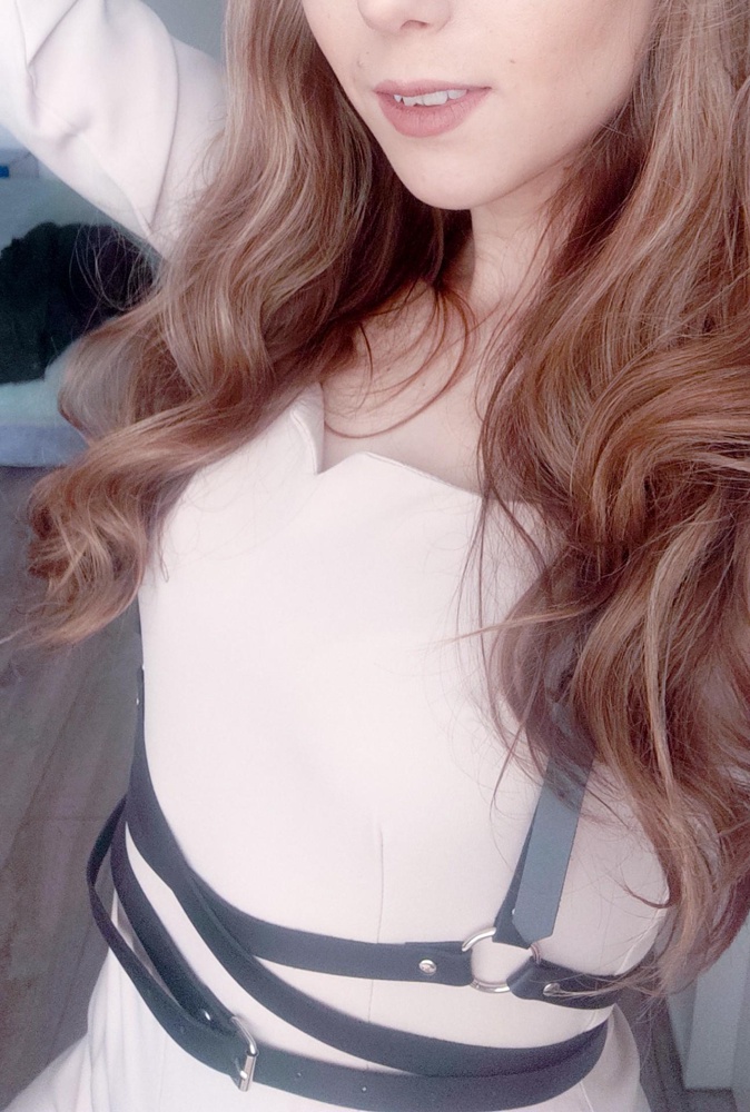 Не кожа, но за такие деньги классный аксессуар))