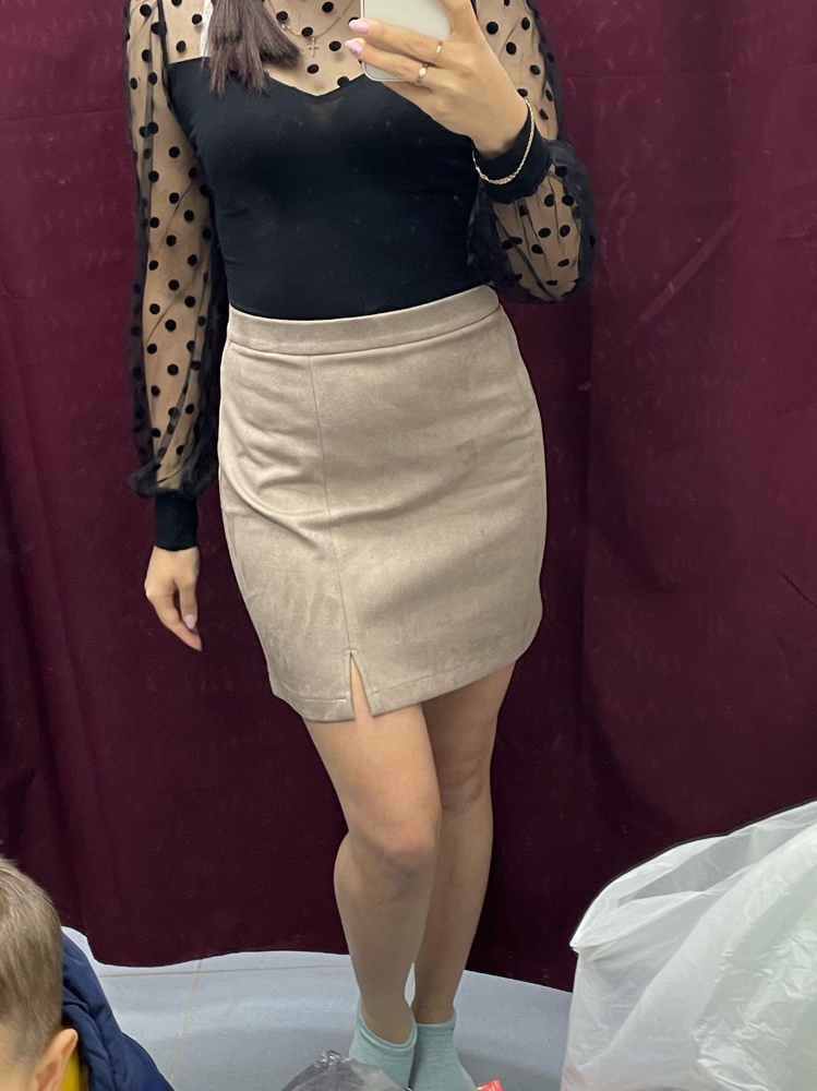 Юбка огонь! Закажу ещё в чёрном цвете👌🏼👍🏻 рост 159 , грудь 80, талия 68, бёдра 90