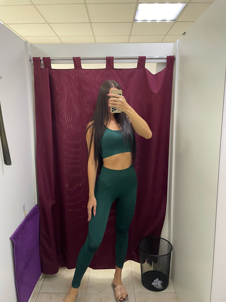 Очень хороший костюм . Утягивает. У меня рост 173 . Параметры 87 67 96. Взяла размер М