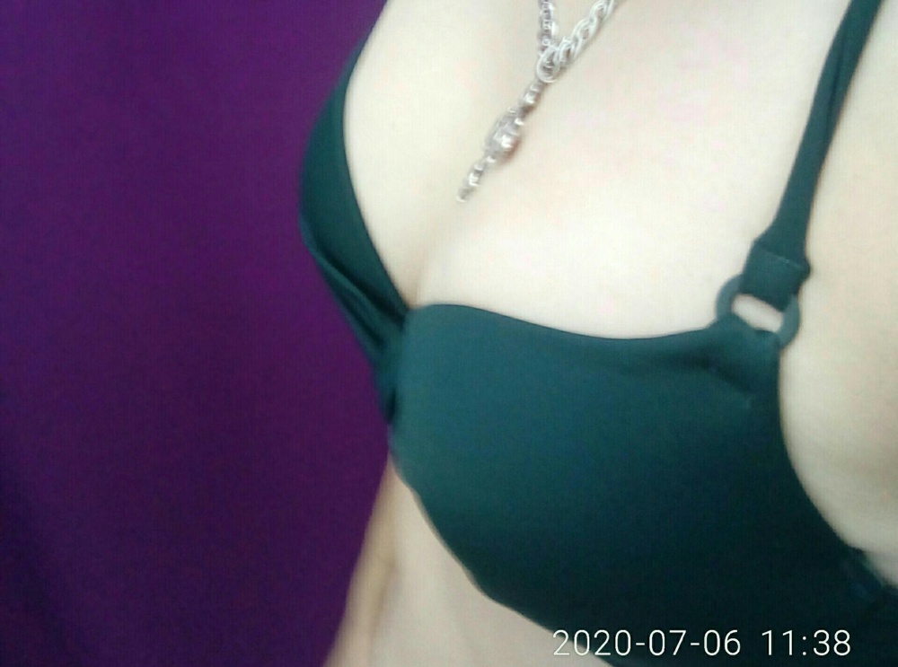 Лиф подошел, пуш ап присутствует. На маленькую грудь сел хорошо. При он 90,опг 83 взяла 75а. Сидит классно, пускай и лиф маленький смотрятся, но грудь то маленькая, что брать большой, чтоб торчал, лучше уж все будет сидеть нормально. Ни где не давит👍покупкой довольна