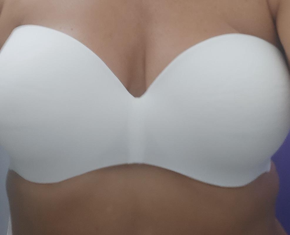 Хороший бюстгалтер.отлично держит грудь без лямок.рекомендую .