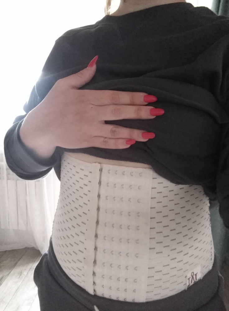 Отличный корректор, хорошо утягивает. Ношу м взяла s тянется хорошо. Буду утягивать постепенно. Я очень довольна покупкой.