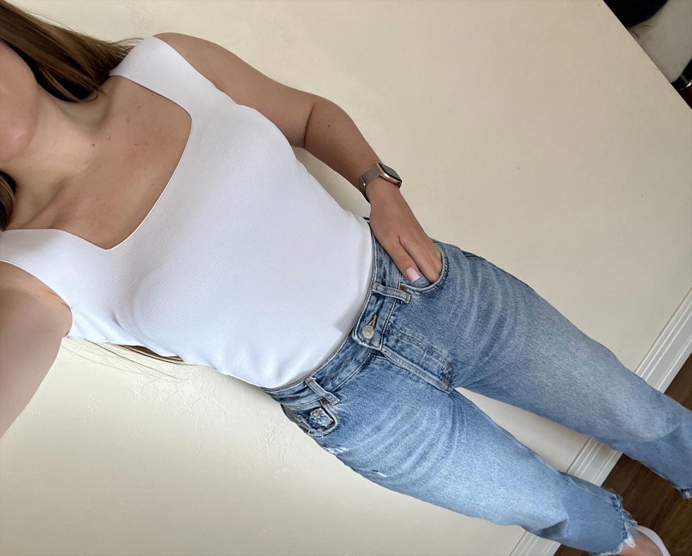 Очень понравились майки ❤️ однозначно рекомендую. Взяла сначала один цвет на примерку, потом заказала ещё две. Сейчас с наступлением тепла носить под джинсы и шорты самое то, смотрится стильно! 🔥🔥🔥 Качество хорошее. А расцветки - отдельная любовь)))