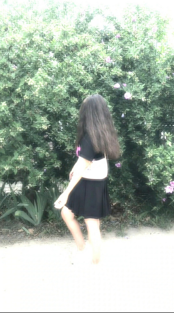 очень крутая юбка, красивая, села идеально, на талию 68 размер М отлично, в общем советую, класс!💕