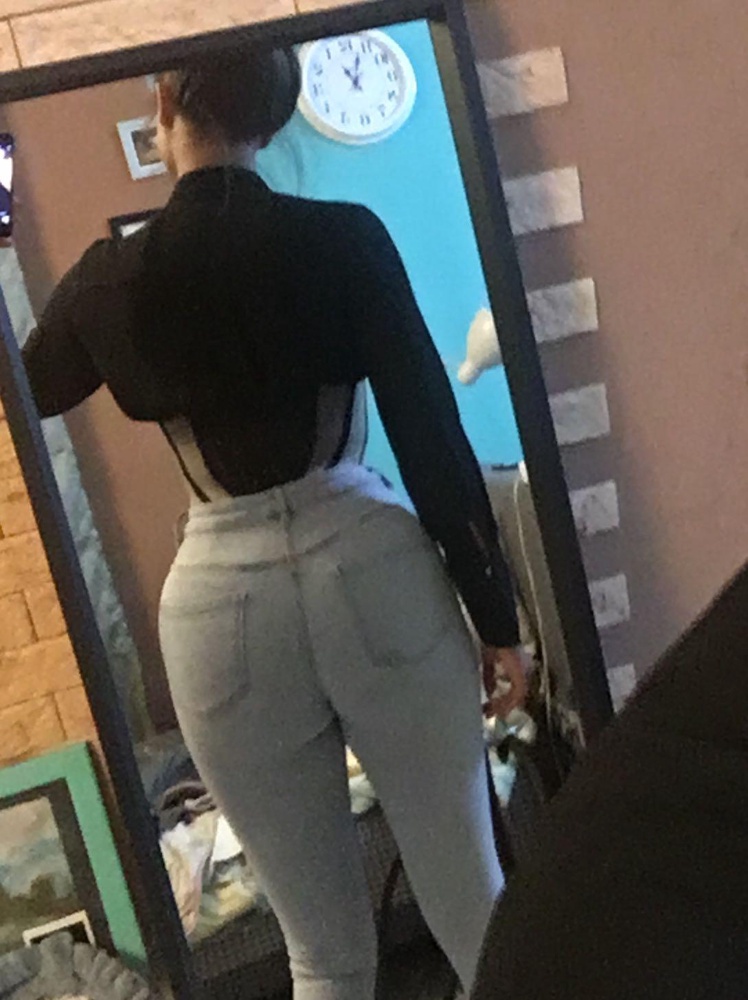 Превосходное качество, брала на 2 размера меньше с расчётом похудеть, вместо 46 взяла 42, сошлось все хорошо, утянуло тоже отлично:) спасибо за отличный корсет !