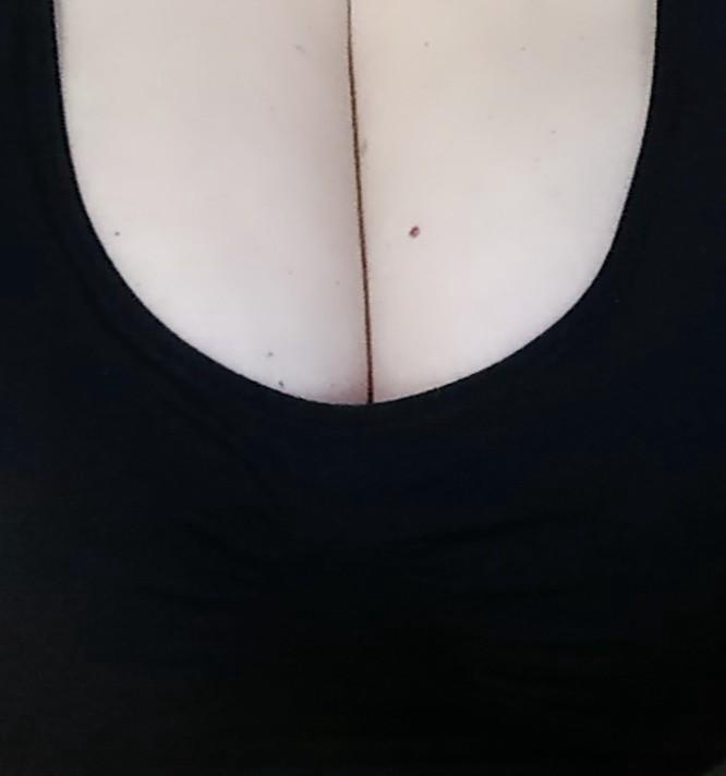 Классный, очень удобный и красивый, грудь держит хорошо.. Спасибо вам большое, рекомендую💋