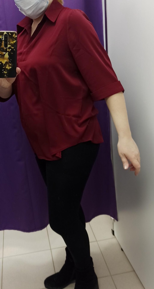 Это что-то страшное...На фото длинная по факту на мои 157 см роста пах не закрывает, искала широкую,но она слишком широкая, подмышки не на месте, полнит жутко... Брала двух цветов,фиолетовая длиннее. Очень сильно магнитится, просто ОЧЕНЬ.  За 1000 рублей ужасное качество. Сейчас в ответе напишут, что у них офигенное качество и это я не права- не верьте! Тонкая,бесформенная ткань и страшная форма на фигуру мячик на ножках...