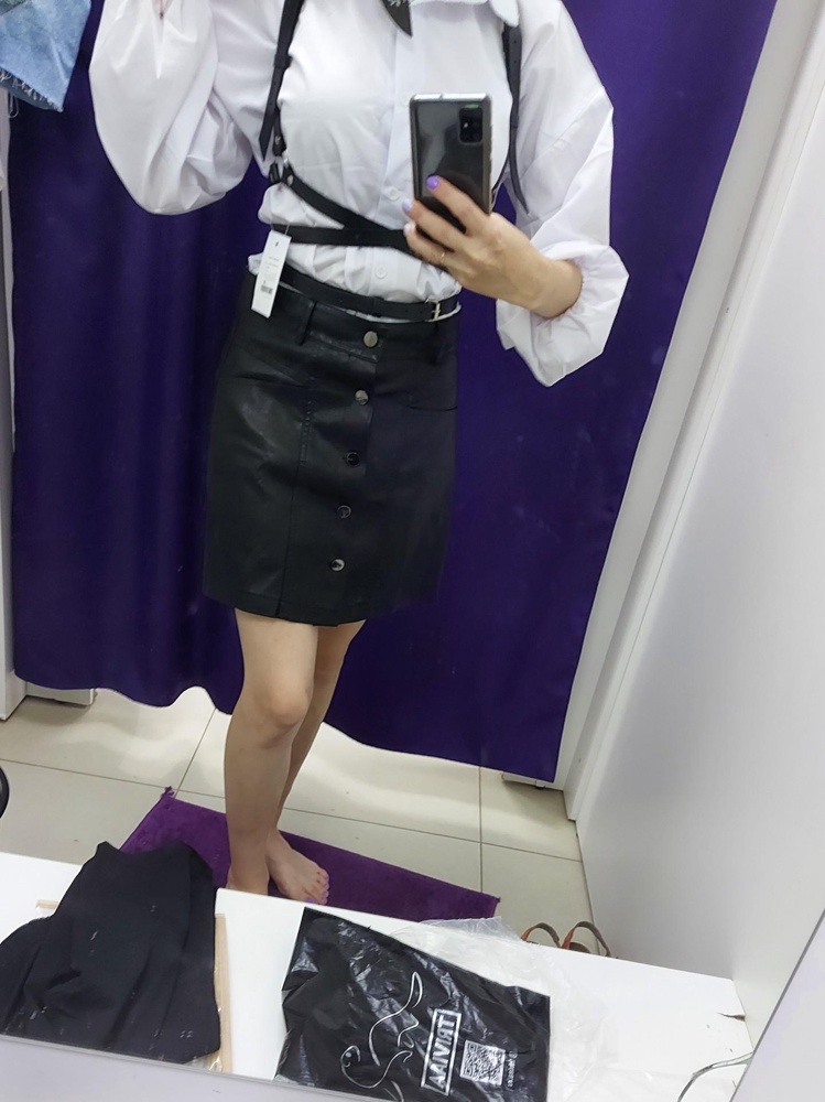 Портупея классная, с белой рубашкой вообще огонь🔥 однако, не уверенна, что это натуральная кожа