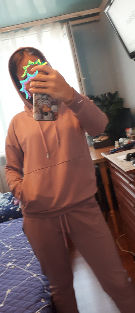 Костюм ооочень понравился  размер соответствует, цвет шикарный-пыльная роза.качество хб оч приятное, пошив аккуратный.рекомендую