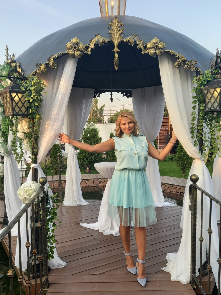 Заказала 4 разных пар туфель(эти просто хотела посмотреть)в итоге не смогла от них отказаться.Это любовь с первого взгляда😍