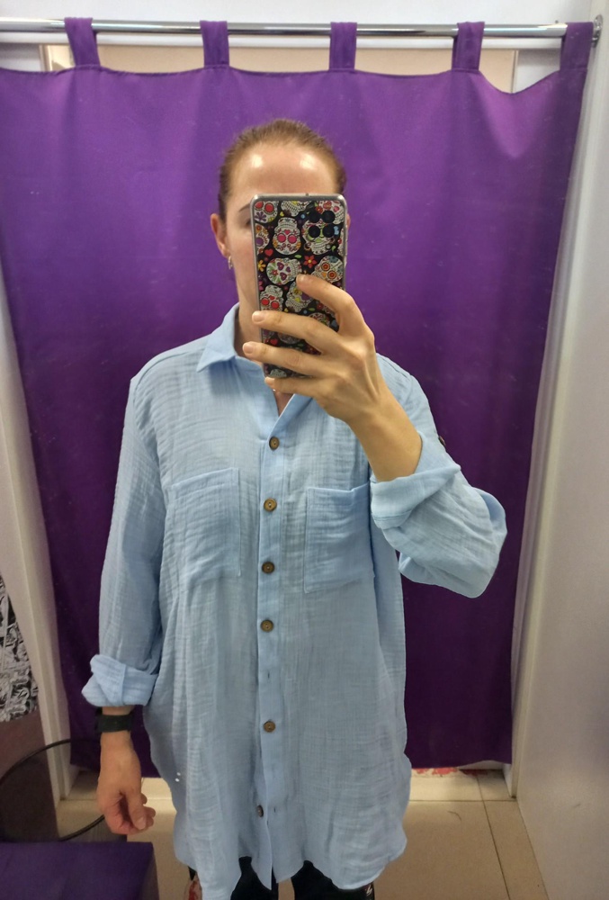 Хорошая туника. Тонкая, длинная. Приятная к телу. Карманы пришиты криво. Но все равно выкупила. Посмотрим, что после стирки будет. Специально брала свободную посадку.