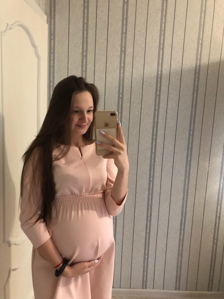 Я влюбилась в это платье, качество мягкое приятное, цвет нежный освежает, советую