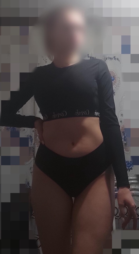 Рашгард просто офигенный. Очень качественный, плотный, для плавания идеально