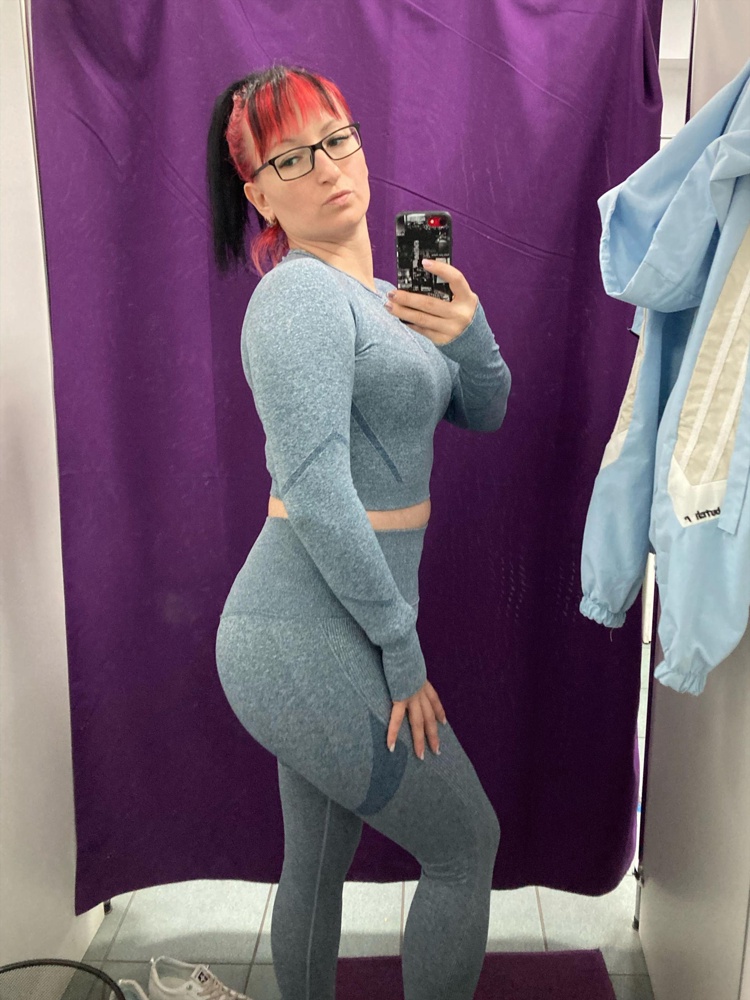 Костюм просто супер, пришёл быстро, он идеален)советую💪👍