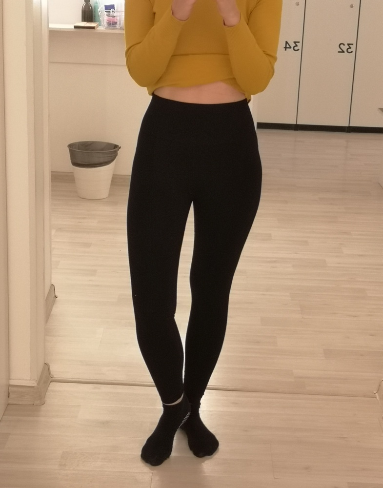 Леггинсы соответствуют размеру, по длине отлично подошли, удобные, ткань приятная, посадка высокая, белье не просвечивается. Довольна покупкой. 