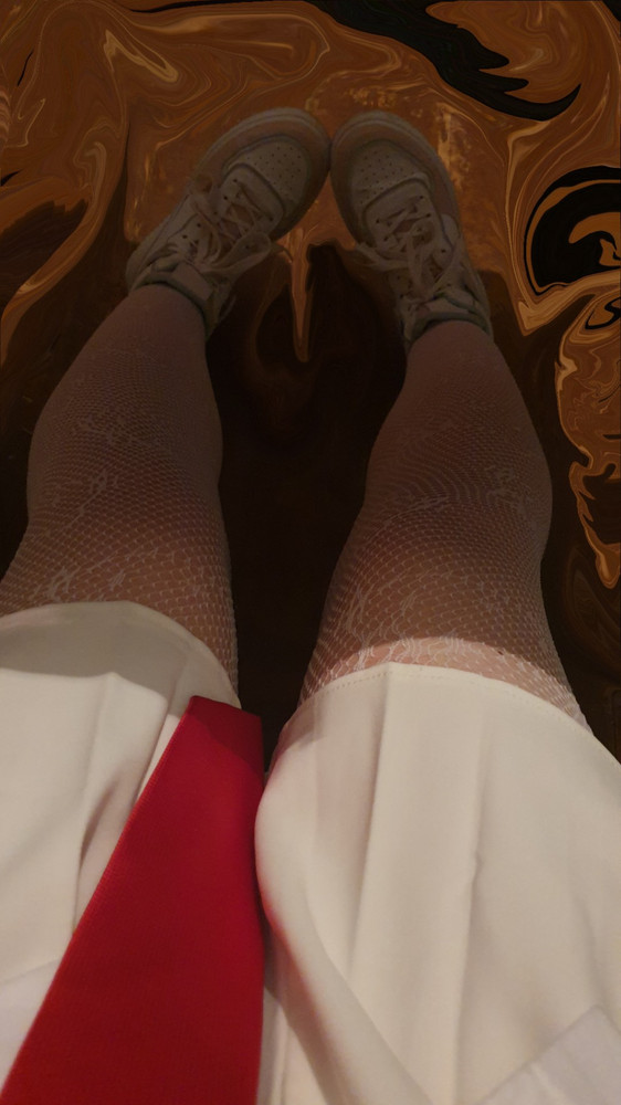 Потрясающие колготки! 
Чувствую себя в них очень комфортно, приятные на ощупь(*＾＾*)//
Товаром очень довольна, продавцу обнимашек и любви☺︎♡