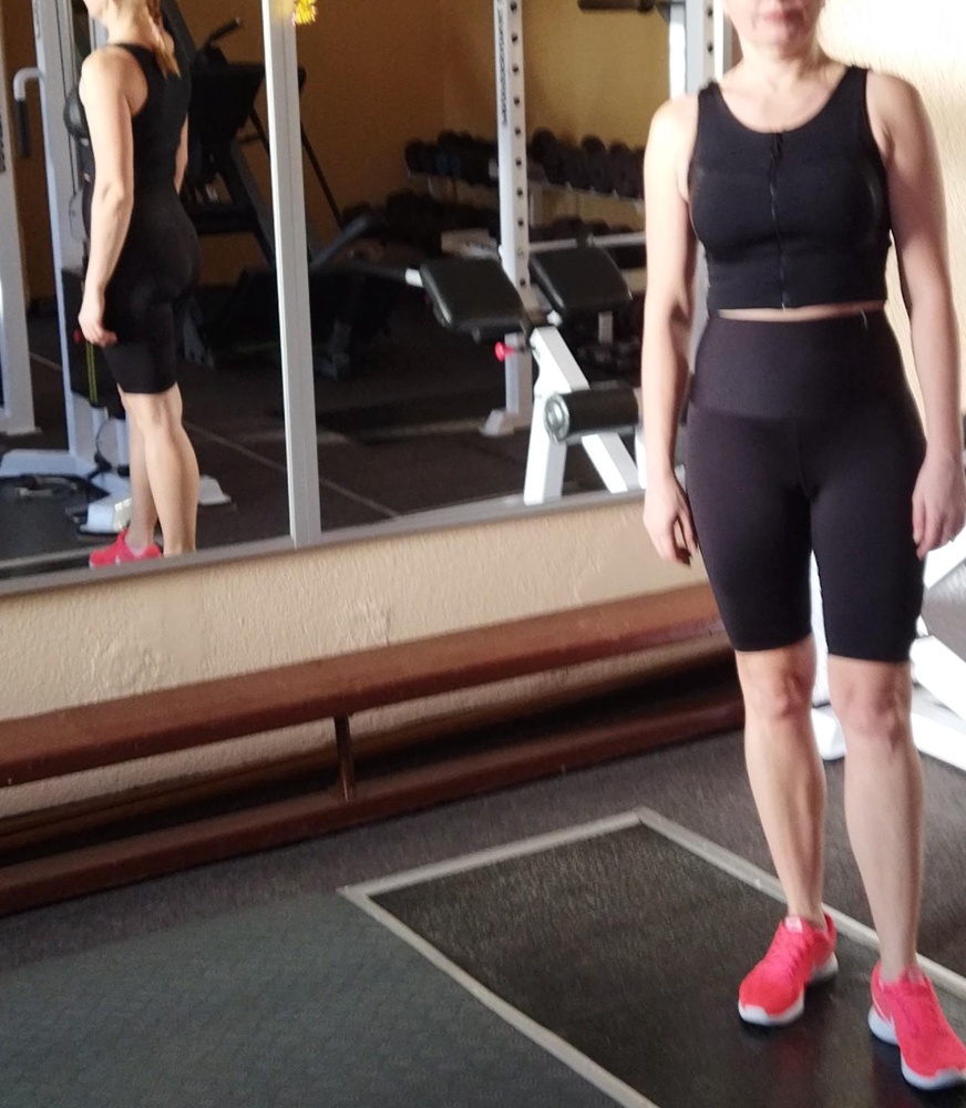 Хороший топ.смотрится красиво. чашечки снимаются. На 75 с подошёл м.доставка норм.нигде не смят,упакован аккуратно.можно под низ обычный бюстгальтер. Из минусов: поддержка груди минимальная.