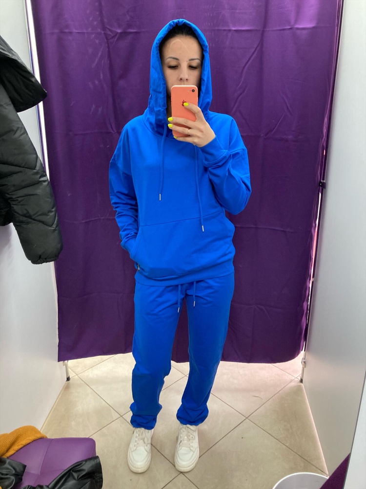 Костюм понравился, только штанишки длинноваты конечно) Понесу в ателье. Рост 158.