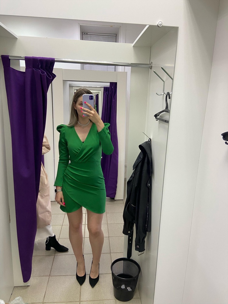 Платье красивое , удобное , но есть одно но , ооочень короткое 