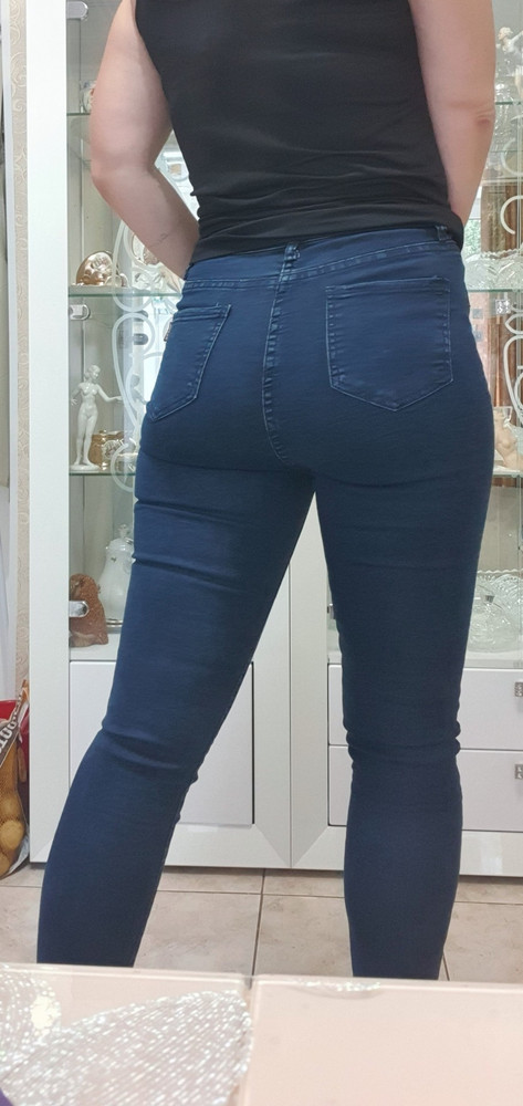 Мне понравились)) прямо как лосины))
На рост 170 об102 от75 сели отлично, с утяжкой)) так и хотела.