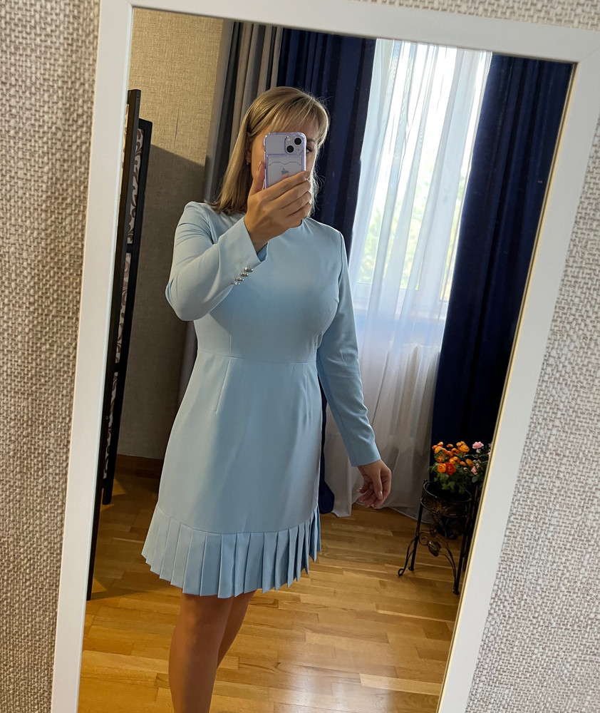 Мне платье , фасон очень понравился. На мои  100-80-100  рост 167 село отлично, и по длине на 10см выше колена. Качество супер!