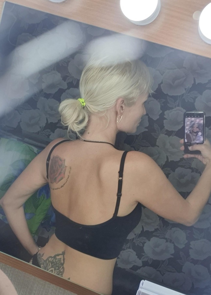 Доставка быстрая, топ шикарный , все подтягивать поддерживает, супер, спасибо!