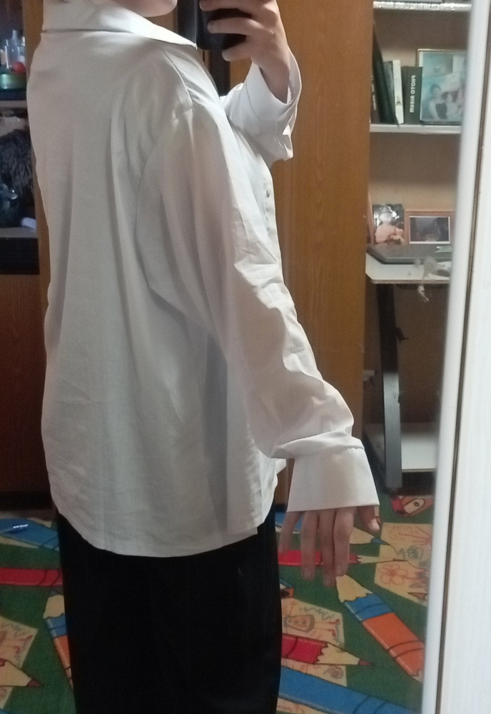 Рубашка отличного качества, как раз то что я и хотела, смотрится очень круто