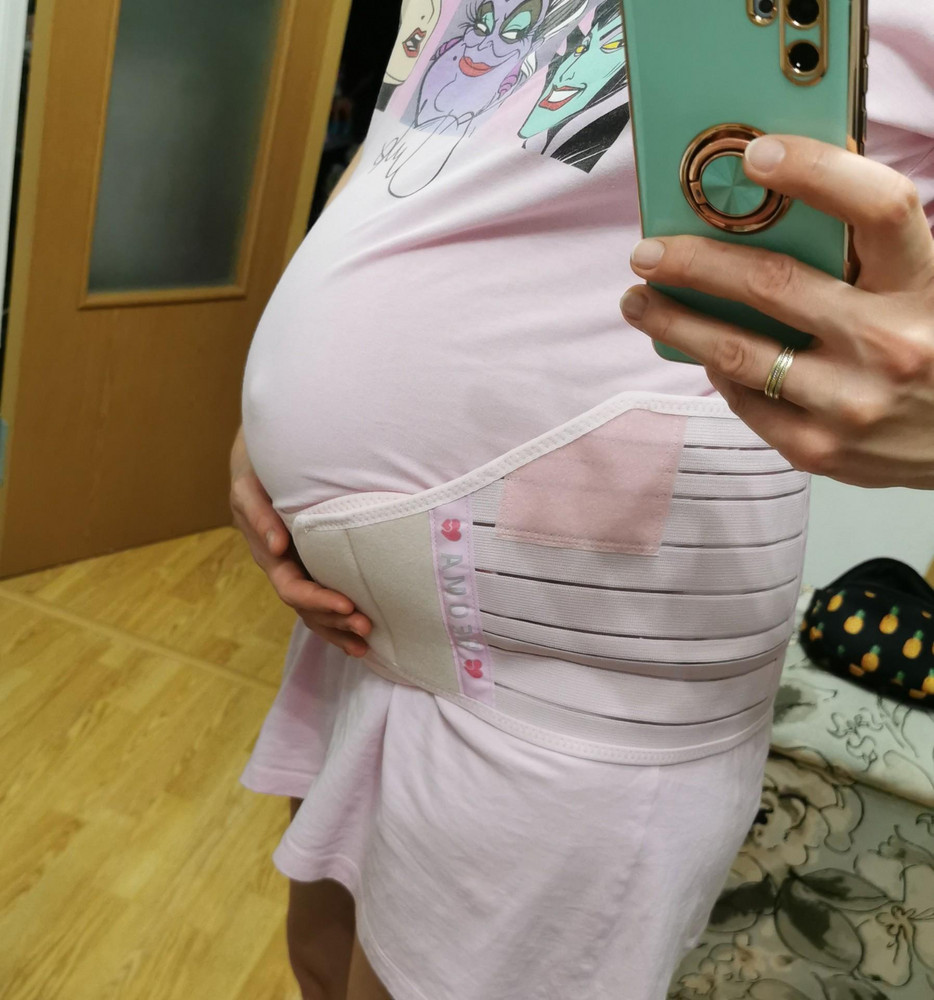 Отличный бандаж))) Свою функцию выполняет на 100%. Выполнен из качественного материала. Покупкой довольна. Хотя не сразу поняла, как его надевать 😌