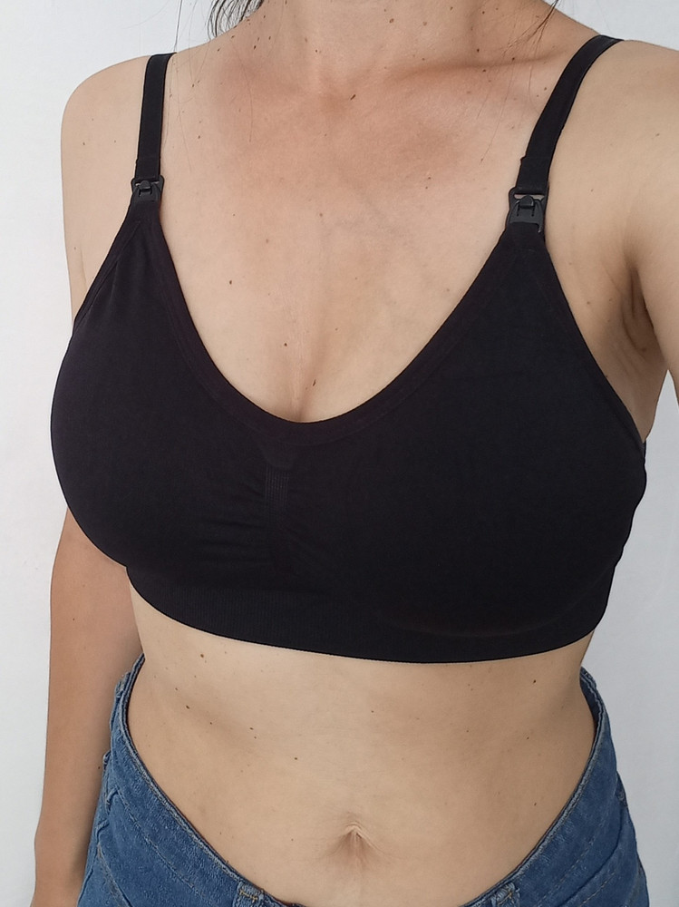 Самый удобный бюстик, качественный и смотрится красиво, под грудью 74см, ОГ 84см. размер М идеально. Брала такой же у другого продавца, носила 1.5года🔥