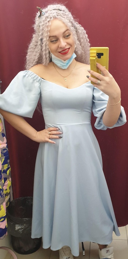 Оно шикарное! Почитав отзывы,я взяла на размер больше и не прогадала! Спасибо за такое качество❤