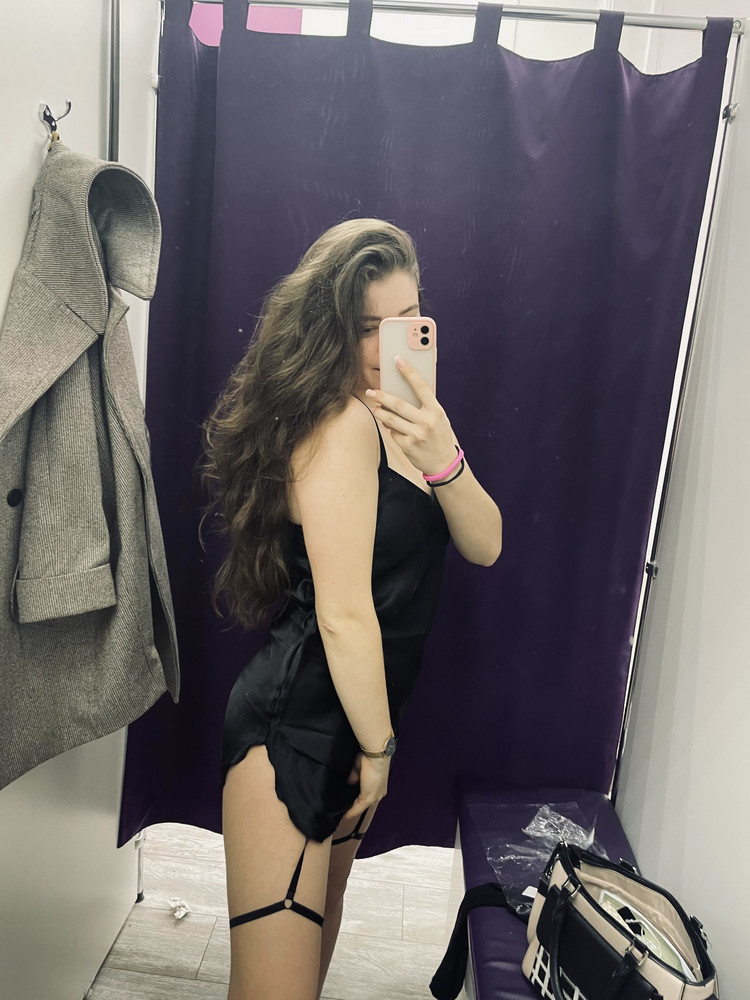 Товар хороший, без брака. Размер везде регулируется. Спасибо!