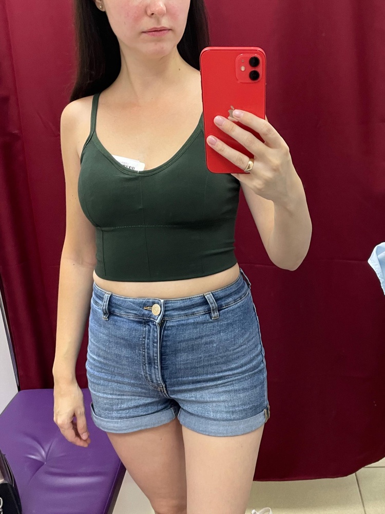 Топ отличный, качество хорошее, сел хорошо и цвет соответсвует.