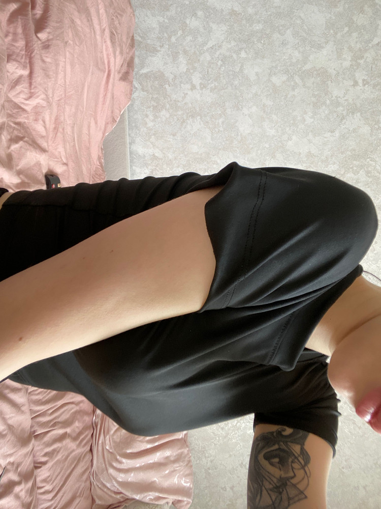 Топ не прошитый  на одной стороне( 