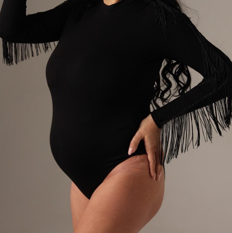 Офигенный боди, очень рекомендую. Взяла для фотосессии беременной, на 30 недель, очень эффектно смотрятся бахрама