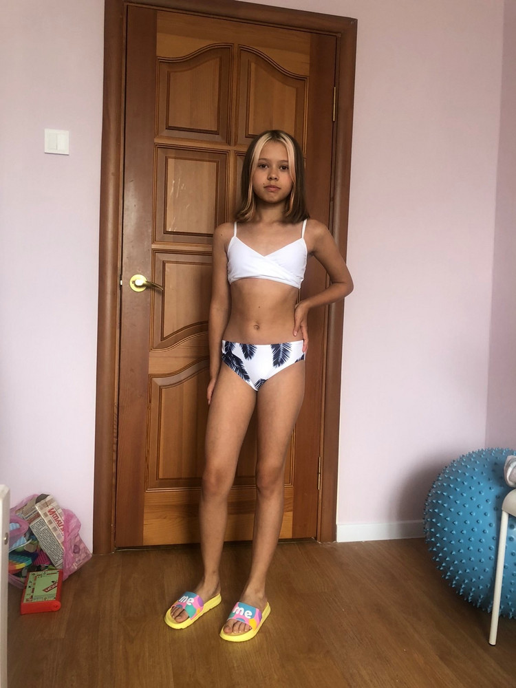 Красивый, качественный, дочке очень понравился😁👌размер соответствует