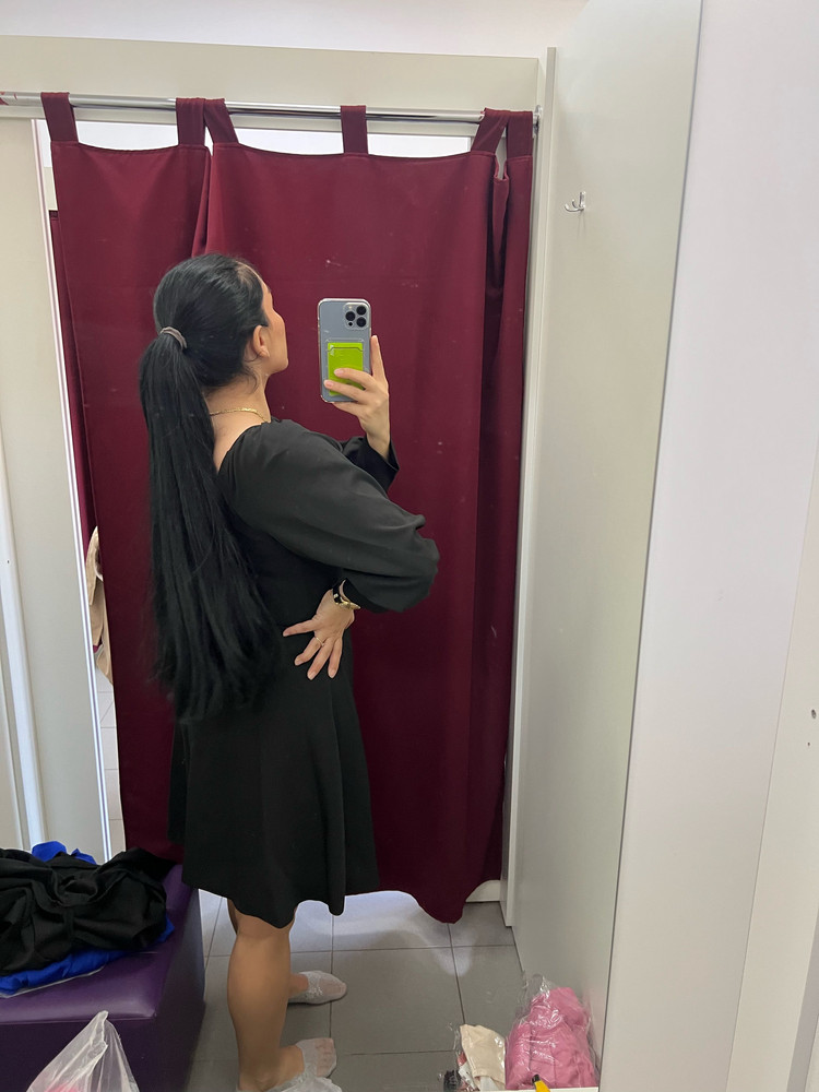  Хорошее платье, но хочется все таки чего то элегантного , выбирала на д.р. По этому отказ. 