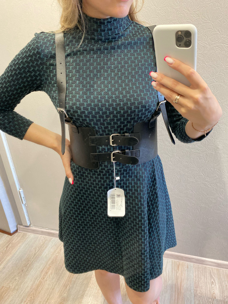 Пока все нравится, не приятного запаха нет, пришло в коробке 