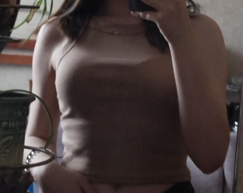 хороший топ, ткань приятная