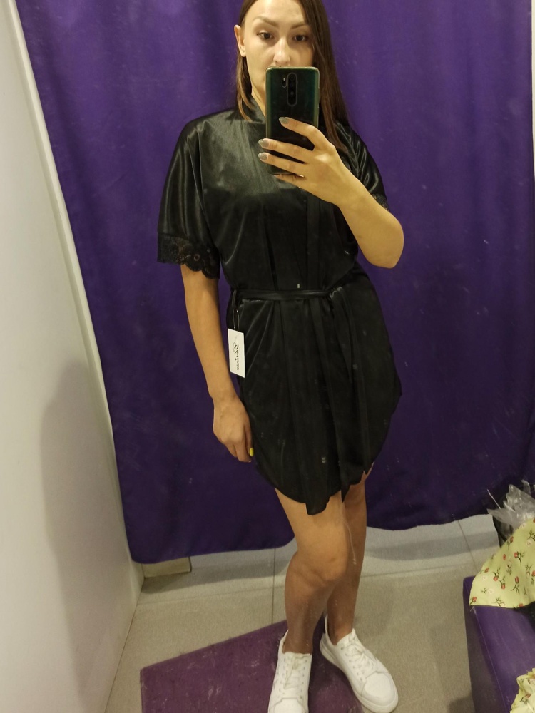 Очень понравился халатик😍 Приятная ткань,очень симпатичная модель. Я довольна♥️