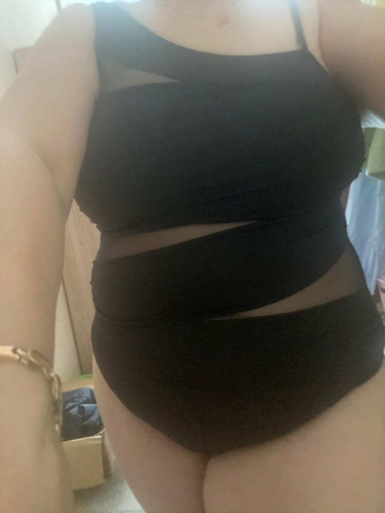 Очень, сочень крутой купальник. 110-92-128 отлично сел XXXL(48).