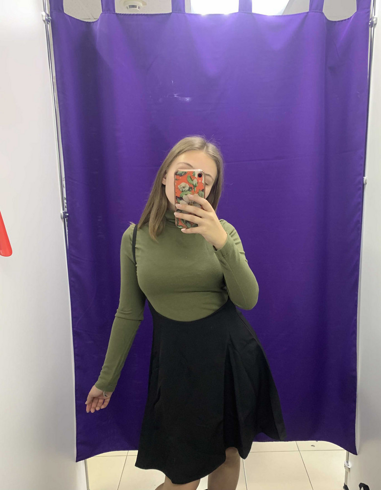 полностью оправдала ожидания. лямки практически не слетают. подойдёт не только для школы. покупкой довольна💗