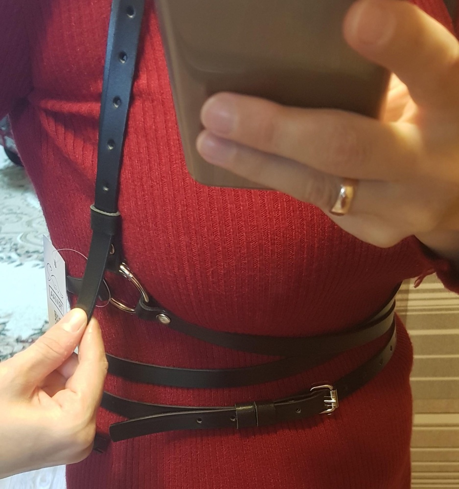 Портупея супер!Взяла размер 40-42,у меня рост 156 ,84/68/90 ,боялась ,что будет маленькая, но нет,все отлично,есть еще дополнительные отверстия,так что отлично!