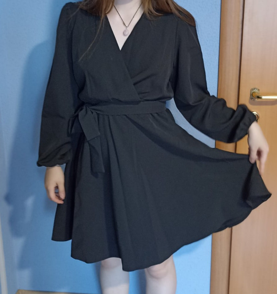 очень красивое, 100/10, качество отличное, в школу самое то